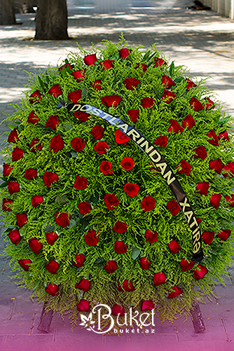 100 Roses Wreath