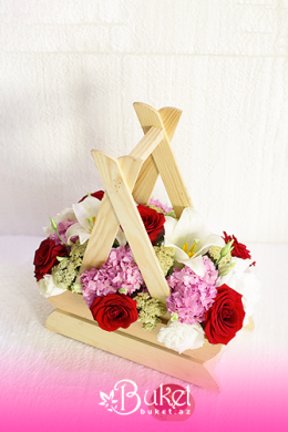Смешанный цветок в деревянной коробке